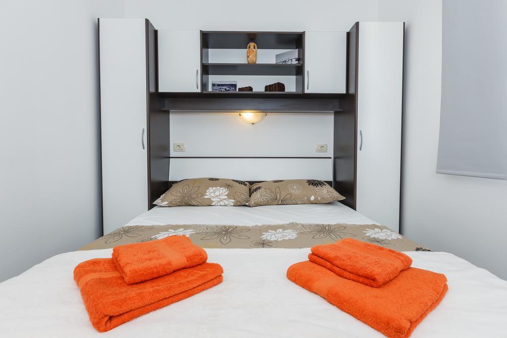 Apartments Viljac Trogir Oda fotoğraf