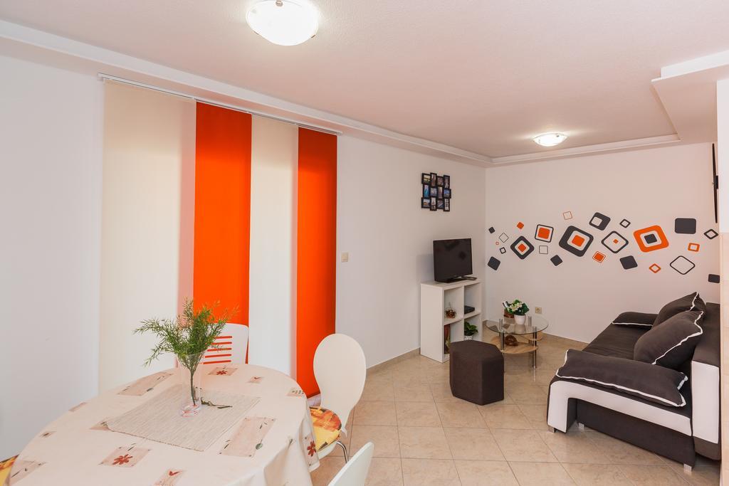 Apartments Viljac Trogir Oda fotoğraf